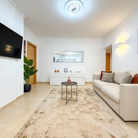 Rocha Pool Modern Vogue Appartement