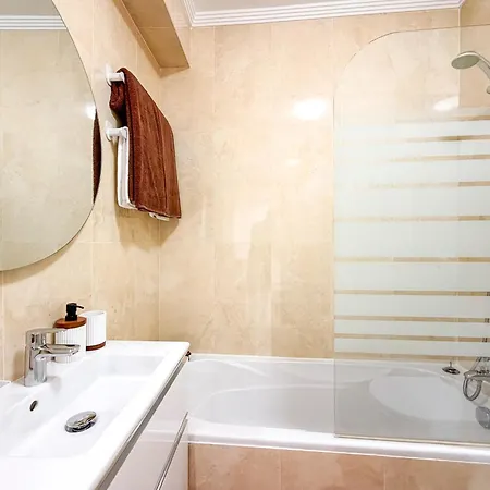Rocha Pool Modern Vogue Appartement *