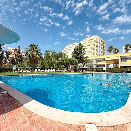 Rocha Pool Modern Vogue * Portimão